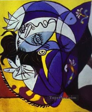 Pablo Picasso Painting - Chica sobre una almohada 1936 cubismo Pablo Picasso